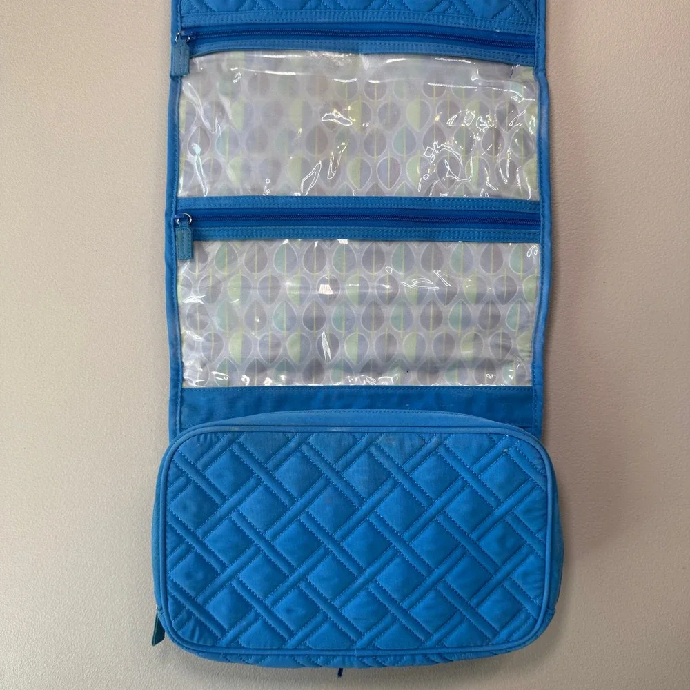 Vera Bradley Turquoise Blue Quilted Microfiber Hanging Travel Toiletry Organizer